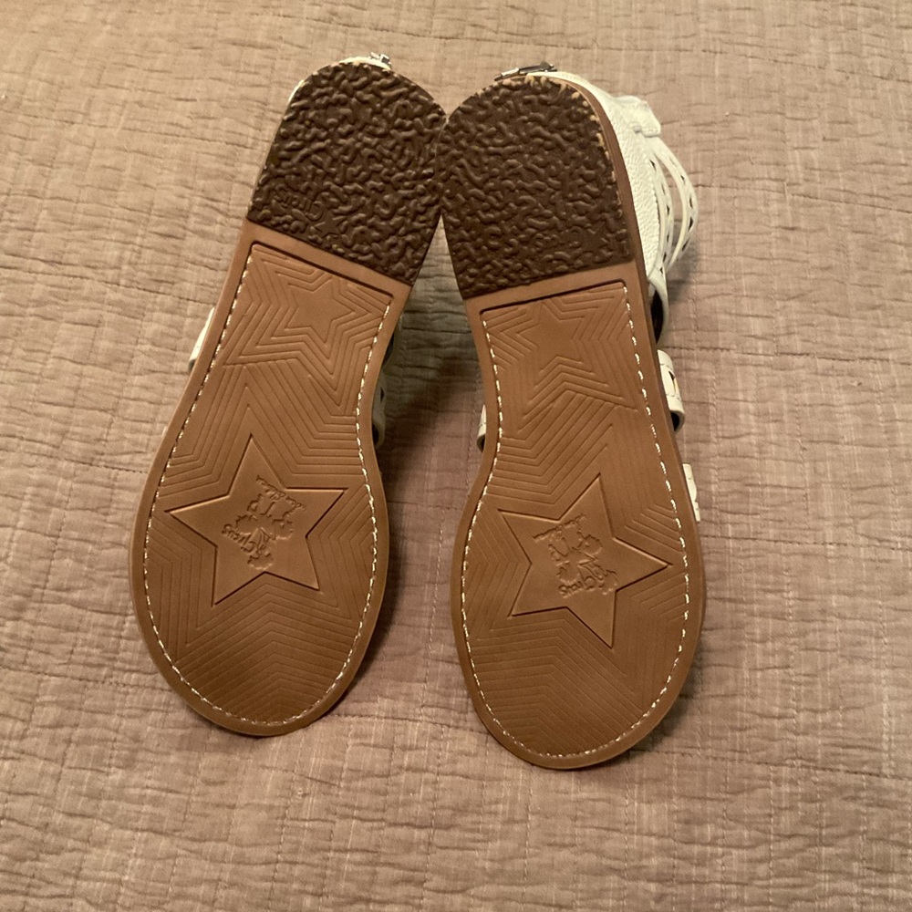 Sandals - Picture 3 of 3